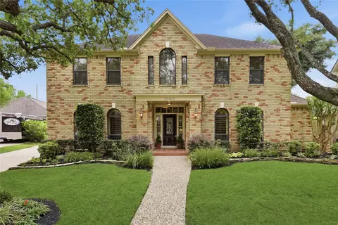 17107 Post Oak Holw, Spring, TX 77379