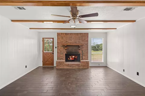 Living - 1852 County Road 202, Centerville, TX 75833 photo 1 of 5