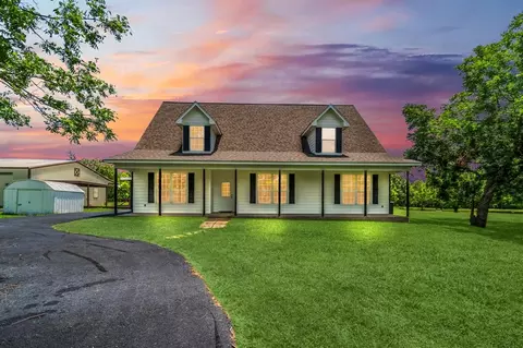 12090 Squirrel Tree Rd, Willis, TX 77318 photo 1
