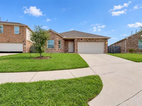 Exterior - 22739 Highland Maple Ct, Spring, TX 77373 photo 2 of 7
