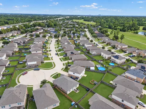 View/Area - 22739 Highland Maple Ct, Spring, TX 77373 photo 6 of 8