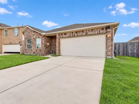 Exterior - 22739 Highland Maple Ct, Spring, TX 77373 photo 4 of 7