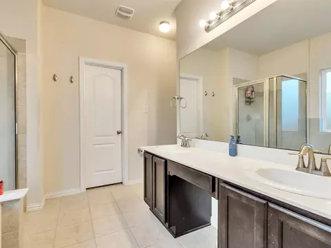 Bath - 22739 Highland Maple Ct, Spring, TX 77373 photo 3 of 4