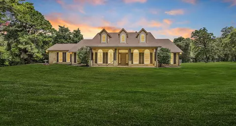 9445 Cr 415 E, Navasota, TX 77868