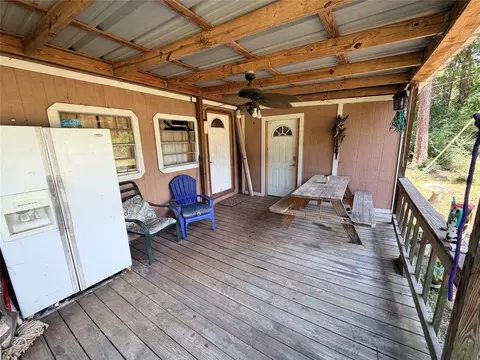 Exterior - 204 Kangaroo, Onalaska, TX 77360 photo 4 of 7