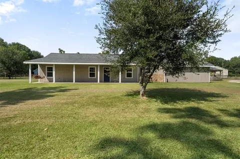 28081 Ivy Oaks Ln, Splendora, TX 77372