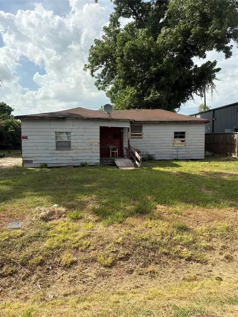10034 Burnside Ln, Houston, TX 77041