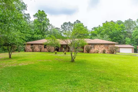 995 Strickland St, Vidor, TX 77662