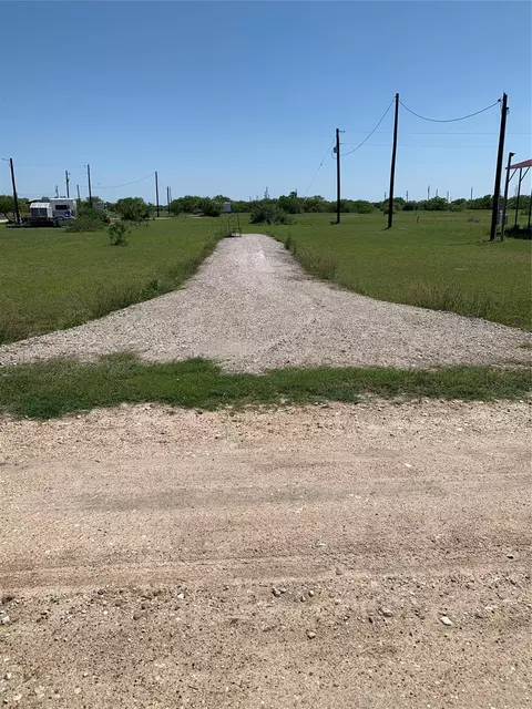 84 Seahorse, Palacios, TX 77465