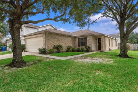 29406 Legends Glen Dr, Spring, TX 77386 photo 1