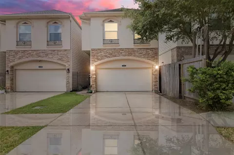 5819 Petty St #C, Houston, TX 77007