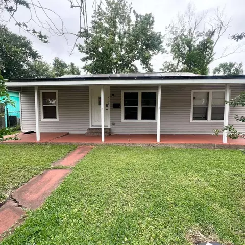 2707 Almendares Ave, Pasadena, TX 77506