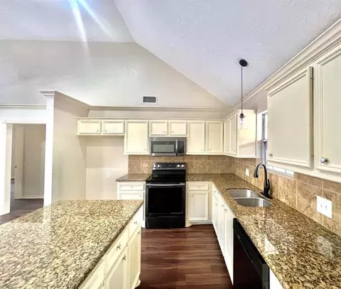 14385 Old Humble Pipeline Rd, Conroe, TX 77302