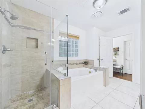 2815 Village Dale Ave, Houston, TX 77059