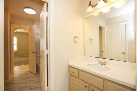 Bath - 10222 Birchline Dr, Spring, TX 77379 photo 4 of 6