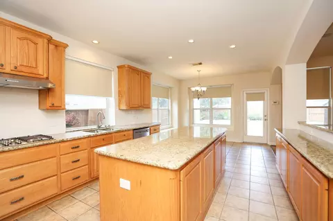 Kitchen - 10222 Birchline Dr, Spring, TX 77379 photo 4 of 5
