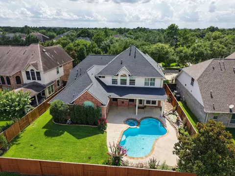 10222 Birchline Dr, Spring, TX 77379