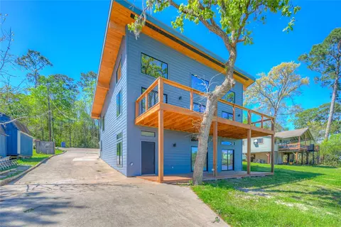 760 Northwood Dr, Point Blank, TX 77364