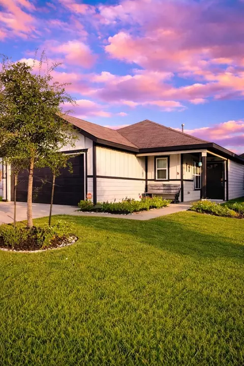 17838 Planted Orchard Dr, Hockley, TX 77447