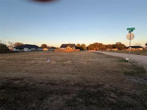 6 Th N St, Beasley, TX 77417