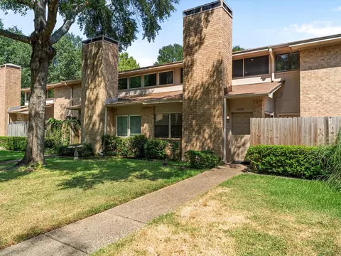 2404 Villa Ct, Tyler, TX 75703