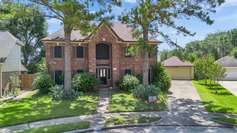 1702 Lake Geneva Ct, Houston, TX 77084