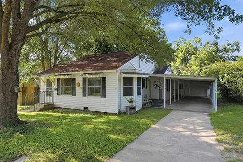 2404 Webster St, Liberty, TX 77575
