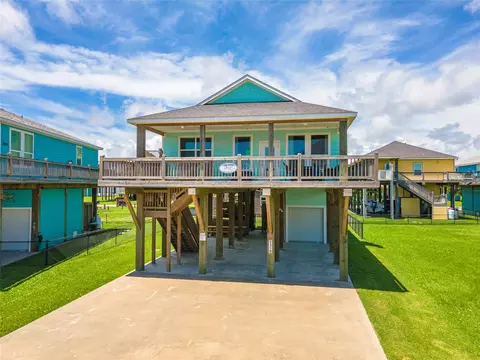 935 Eastview #B, Port Bolivar, TX 77650