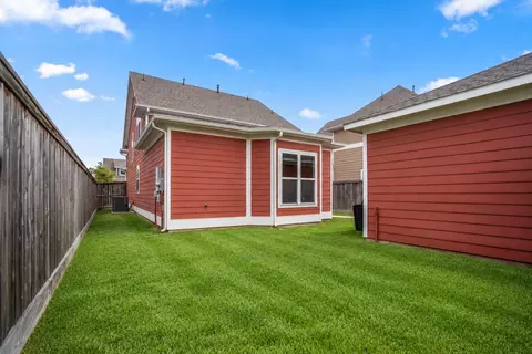Exterior - 55 Red Harper Dr, Spring, TX 77389 photo 4 of 7