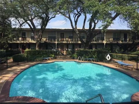 3224 Timmons Ln #125, Houston, TX 77027