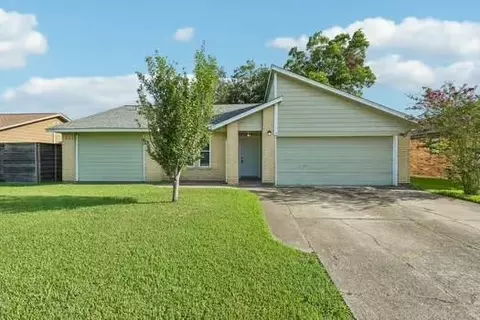 5919 Dee Dr, Pasadena, TX 77505