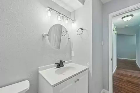 Bath - 5919 Dee Dr, Pasadena, TX 77505 photo 2 of 4