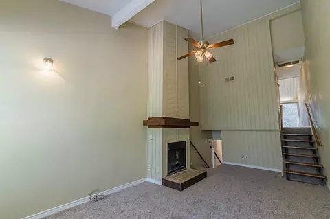 14 Lakeway St, Conroe, TX 77304