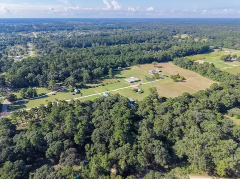 179 Presswood Dr, Cleveland, TX 77327