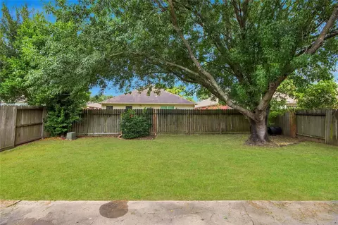 Exterior - 914 Colewick Ct, Spring, TX 77373 photo 4 of 4