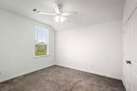 Bedroom - 575 Dry Fork Ln, Conroe, TX 77304 photo 8 of 9