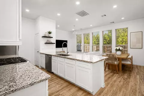 Kitchen - 575 Dry Fork Ln, Conroe, TX 77304 photo 1 of 5
