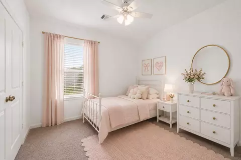 Bedroom - 575 Dry Fork Ln, Conroe, TX 77304 photo 3 of 9
