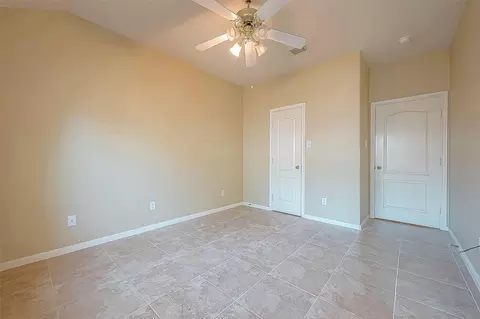 Bedroom - 5407 Rushstone Ln, Spring, TX 77373 photo 2 of 5