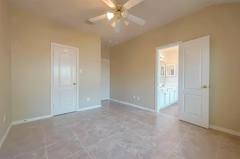 Bedroom - 5407 Rushstone Ln, Spring, TX 77373 photo 1 of 5