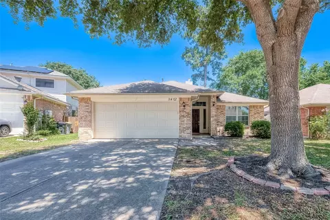 Exterior - 5407 Rushstone Ln, Spring, TX 77373 photo 3 of 4