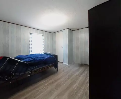 Bedroom - 152 E Oak Shadows, Onalaska, TX 77360 photo 1 of 3