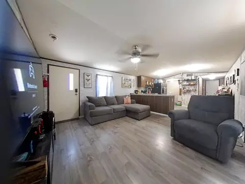 Living - 152 E Oak Shadows, Onalaska, TX 77360 photo 2 of 2