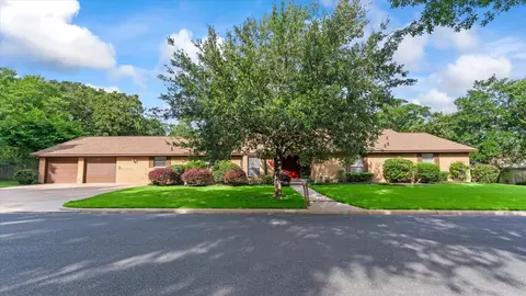 120 Hickory St, Huntsville, TX 77320
