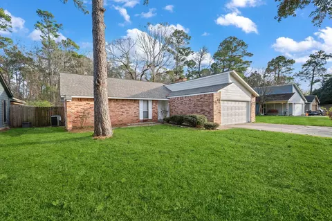 17318 Broken Back Dr, Crosby, TX 77532