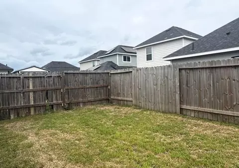 Exterior - 16594 Colleen Pl, Conroe, TX 77306 photo 5 of 7