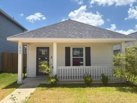 Exterior - 16594 Colleen Pl, Conroe, TX 77306 photo 2 of 7