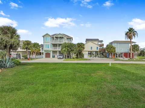 13952 Pirates Beach Blvd, Galveston, TX 77554