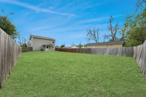 Exterior - 1908 Bellview St, La Marque, TX 77568 photo 4 of 9