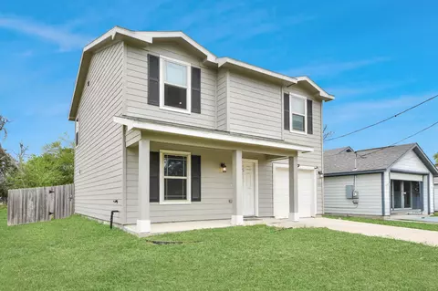 Exterior - 1908 Bellview St, La Marque, TX 77568 photo 8 of 9